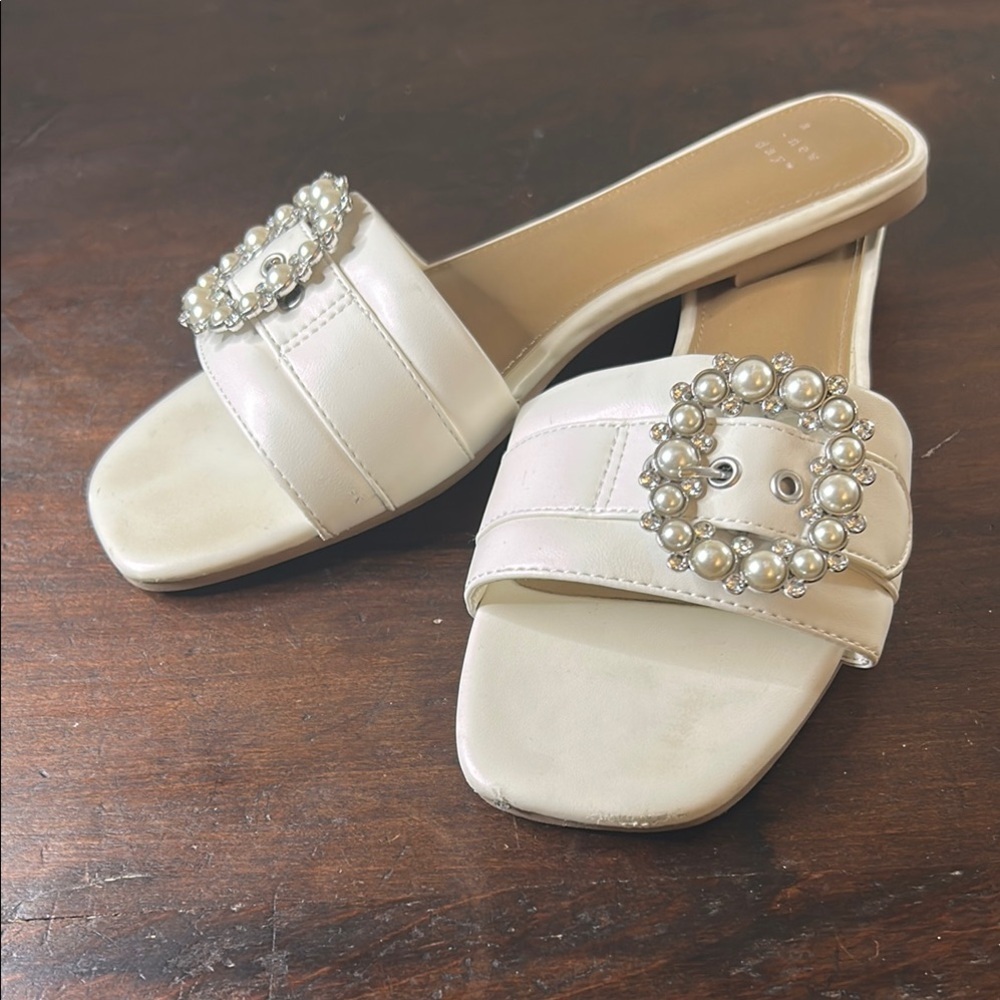 a new day Cream Sandals with Elegant Rhinestone Detail Sz 9.5